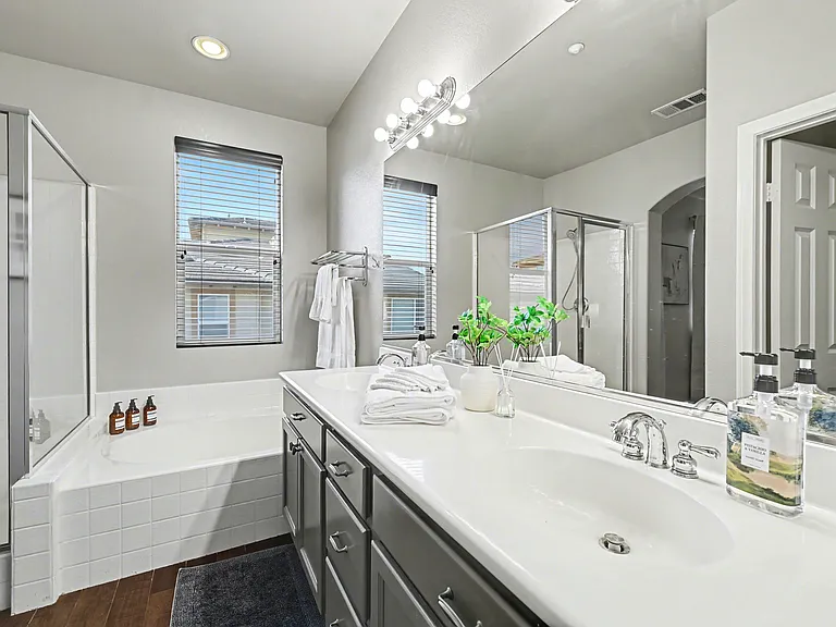 24731 Valleywalk St #6 — Photo 18