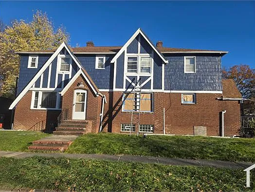 934 Ravine Dr — Photo 2