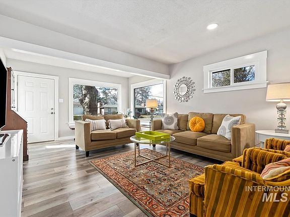 5th image of 1801 Washington Ave