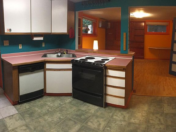 Kitchen with all the appliances