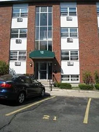 12 Commonwealth Ct #14 — Photo 17