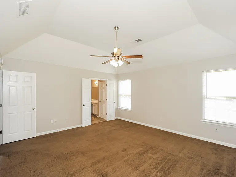 375 Birchmere Close SW — Photo 12