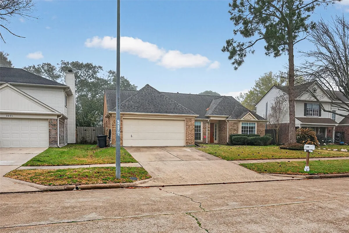 Building Photo - 1035 Cascade Creek Dr