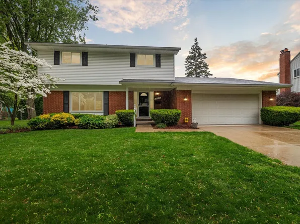 14265 Ingram St, Livonia, MI 48154