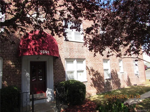1561 Central Park Ave #I-5, Yonkers, NY 10710