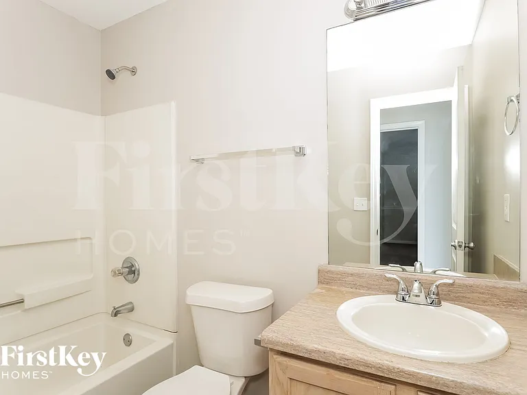848 Asbury Trl — Photo 16