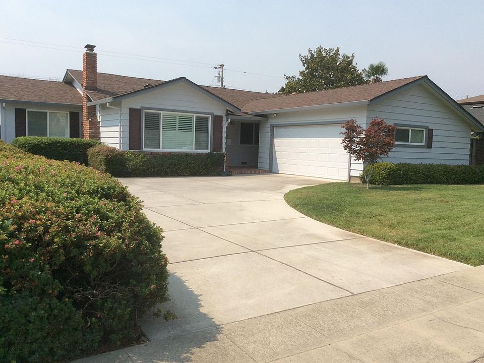 1st image of 1982 Borchers Dr