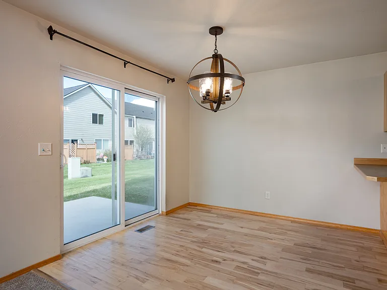 157 E Magnolia Dr — Photo 4