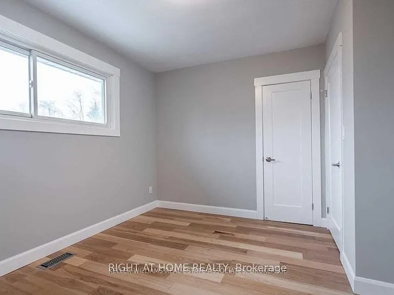 530 Lynda Ln — Photo 12