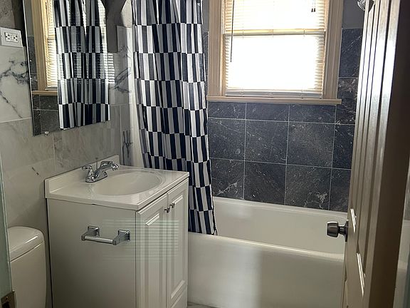 4th image of 2617 NW 23rd St