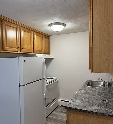 3rd image of 60 Franklin St #8