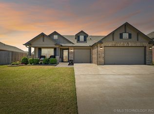 3648 E 144th St S, Bixby, OK 74008