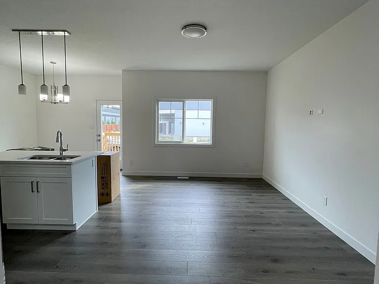 740 Daniels Way SW — Photo 23