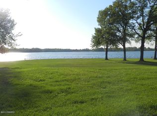 45732 Lake Dr, Decatur, MI 49045