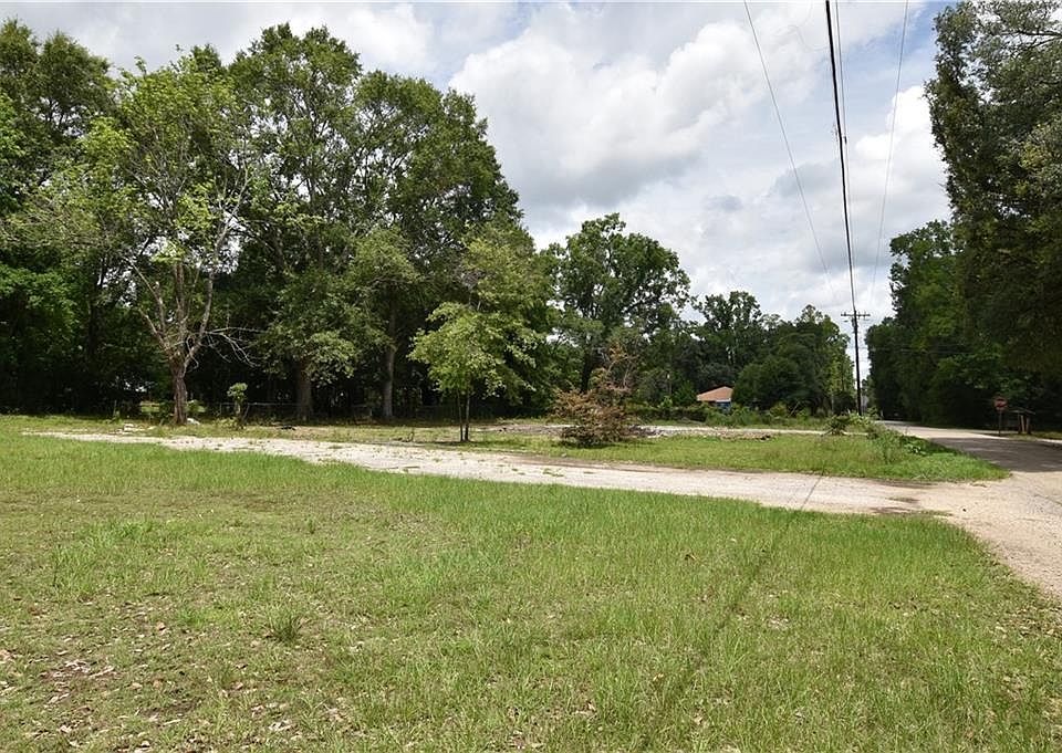 2nd image of 69123 16th Section Rd