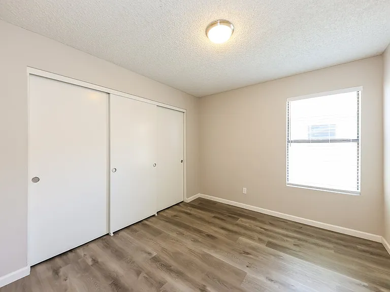8938 N 64th Ln — Photo 14