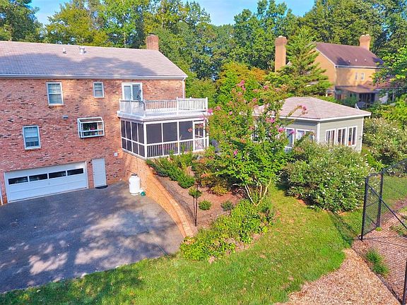4th image of 4752 John Scott Dr