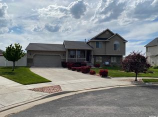 1327 N 2585 W, Clinton, UT 84015