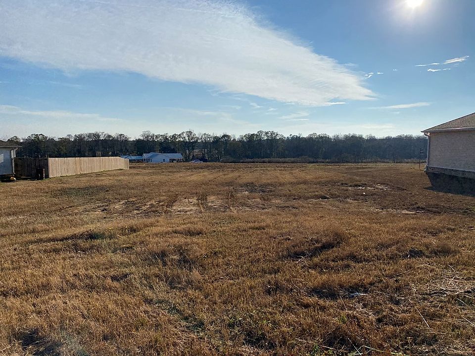 2nd image of 1.958 Middleton Rd