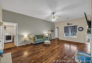 4th image of 20401 E 43rd Pl S