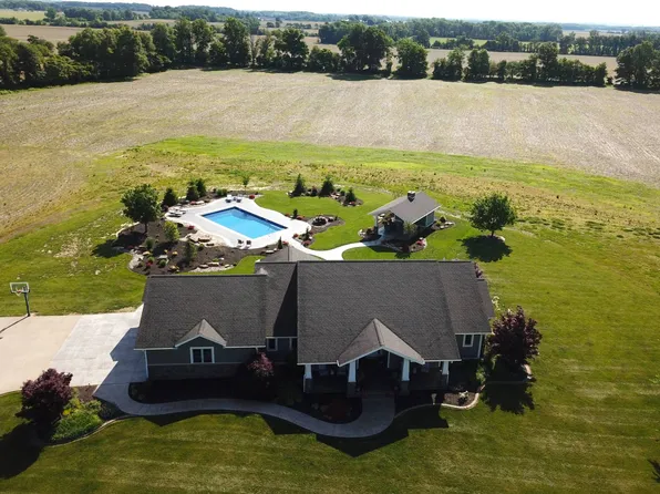 3024 Wabash 12 Ave, Mount Carmel, IL 62863