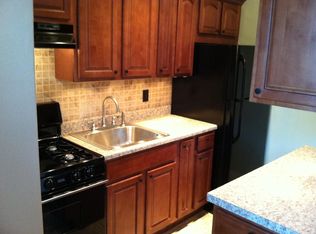 1326 Perkiomen Ave, Reading, PA 19602