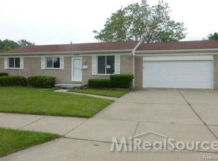 5102 E Eleven Mile Rd, Warren, MI 48091