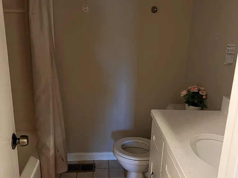 5809 N Cherokee Cluster — Photo 12
