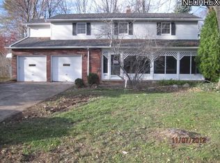 26634 Fairfax Ln, North Olmsted, OH 44070