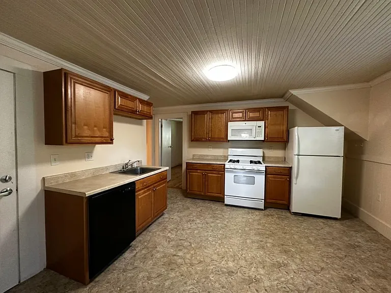 14 Florida Rd #5 — Photo 4