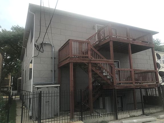 2nd image of 7238 S Cornell Ave #1S