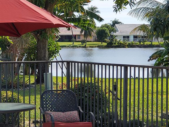 Home For Sale In Hidden Lake
