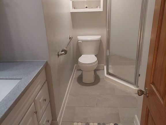 inside pic bathroom after