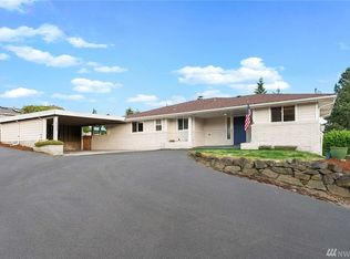 18222 62nd Ave NE, Kenmore, WA 98028