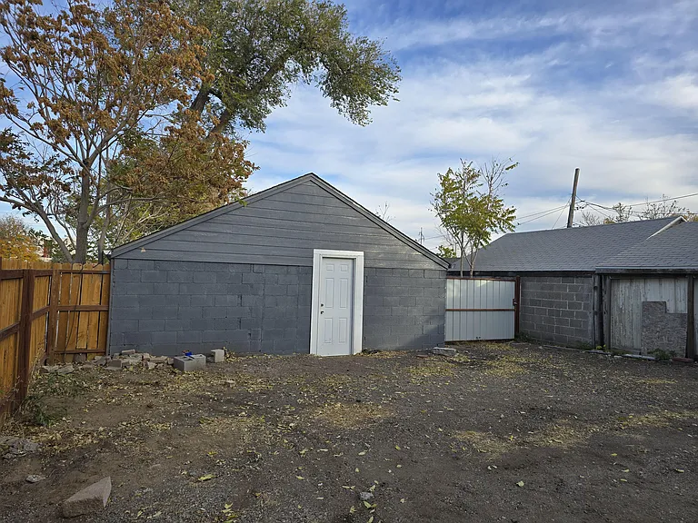 4788 Williams St — Photo 8