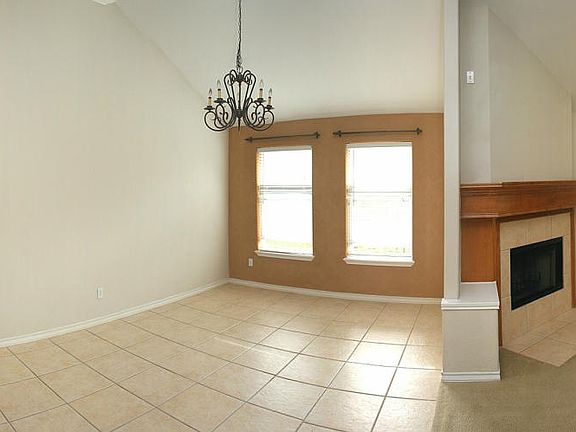 3rd image of 2625 Wool Dr
