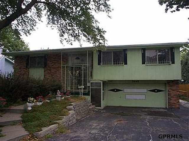 1st image of 5445 N Oaks Blvd