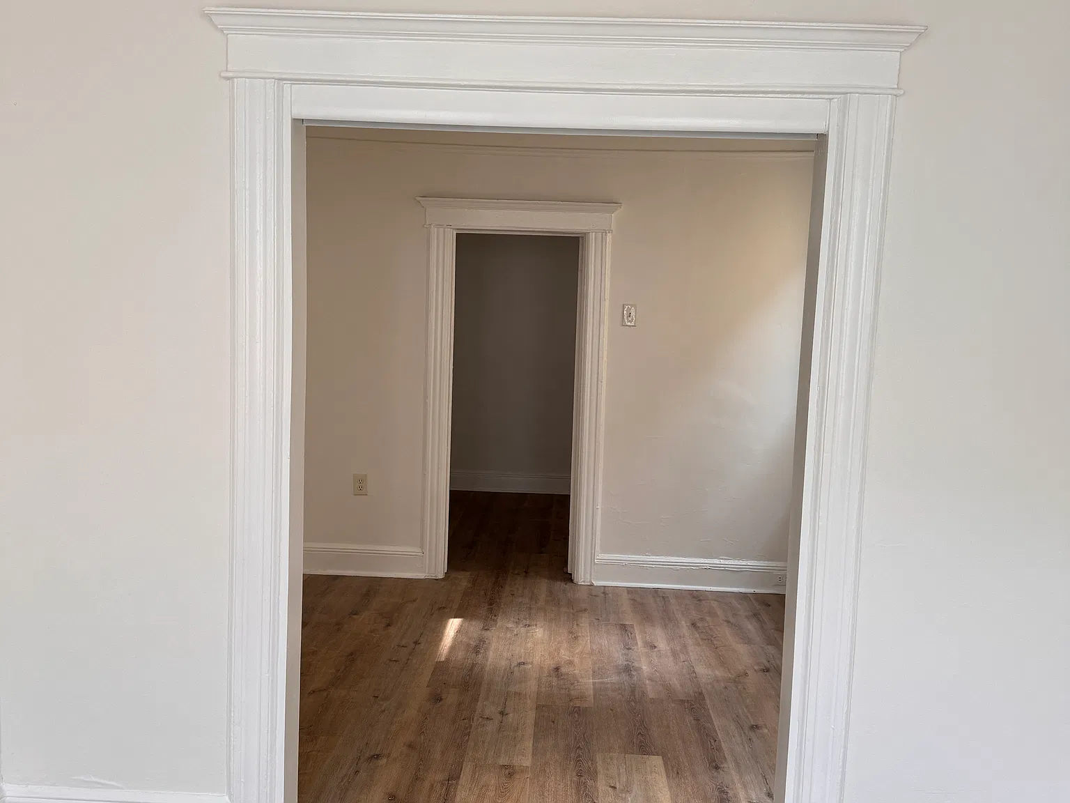 2 bed, 900 sqft, $1,850 — Photo 3