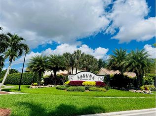 10597 Mendocino Ln, Boca Raton, FL 33428