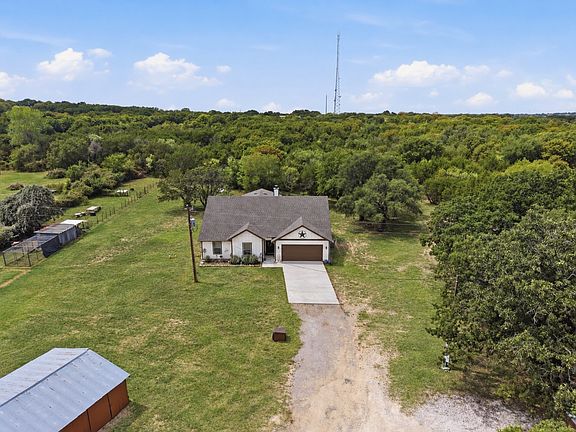 2nd image of 4100 Peak Rd