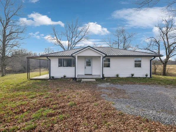 801 Toy Denny Rd, Bradyville, TN 37026