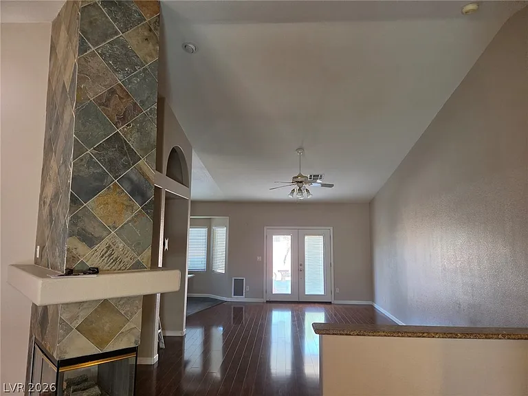 506 Melrose Heights St — Photo 24