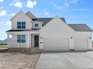 2218 N Hooded Crane Dr, Clinton, UT 84015