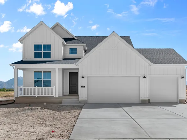 2218 N Hooded Crane Dr, Clinton, UT 84015