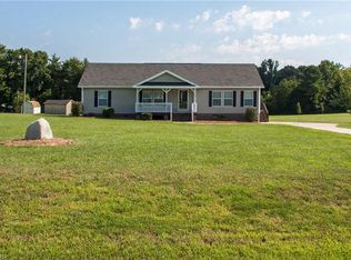 1714 Selby Dr, Snow Camp, NC 27349