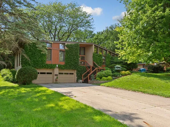 360 Thomas Ave, Owatonna, MN 55060