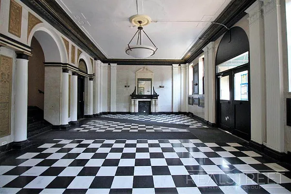 Rented by Real Street Inc | media 1