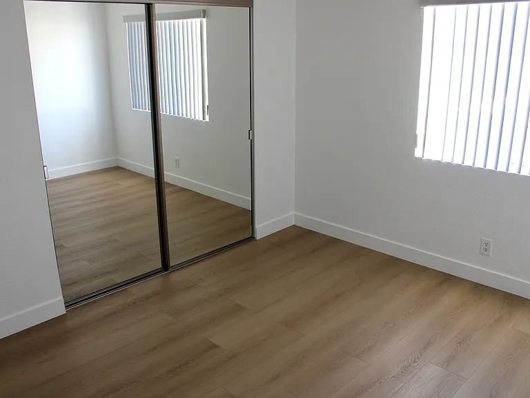 2774 Laurel Pl #B — Photo 11