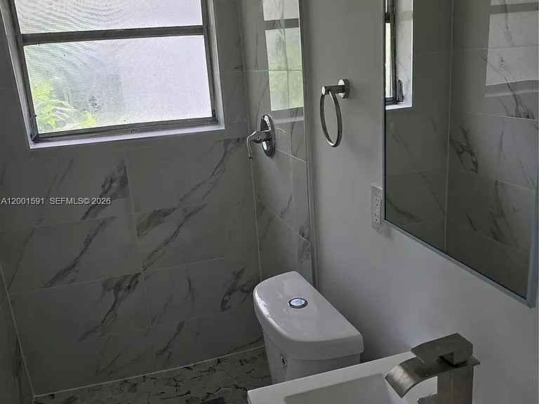 2418 Sherman St #1 — Photo 5