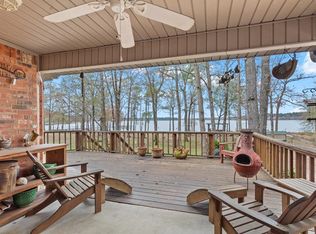 1448 Sandy Creek Dr, Hemphill, TX 75948